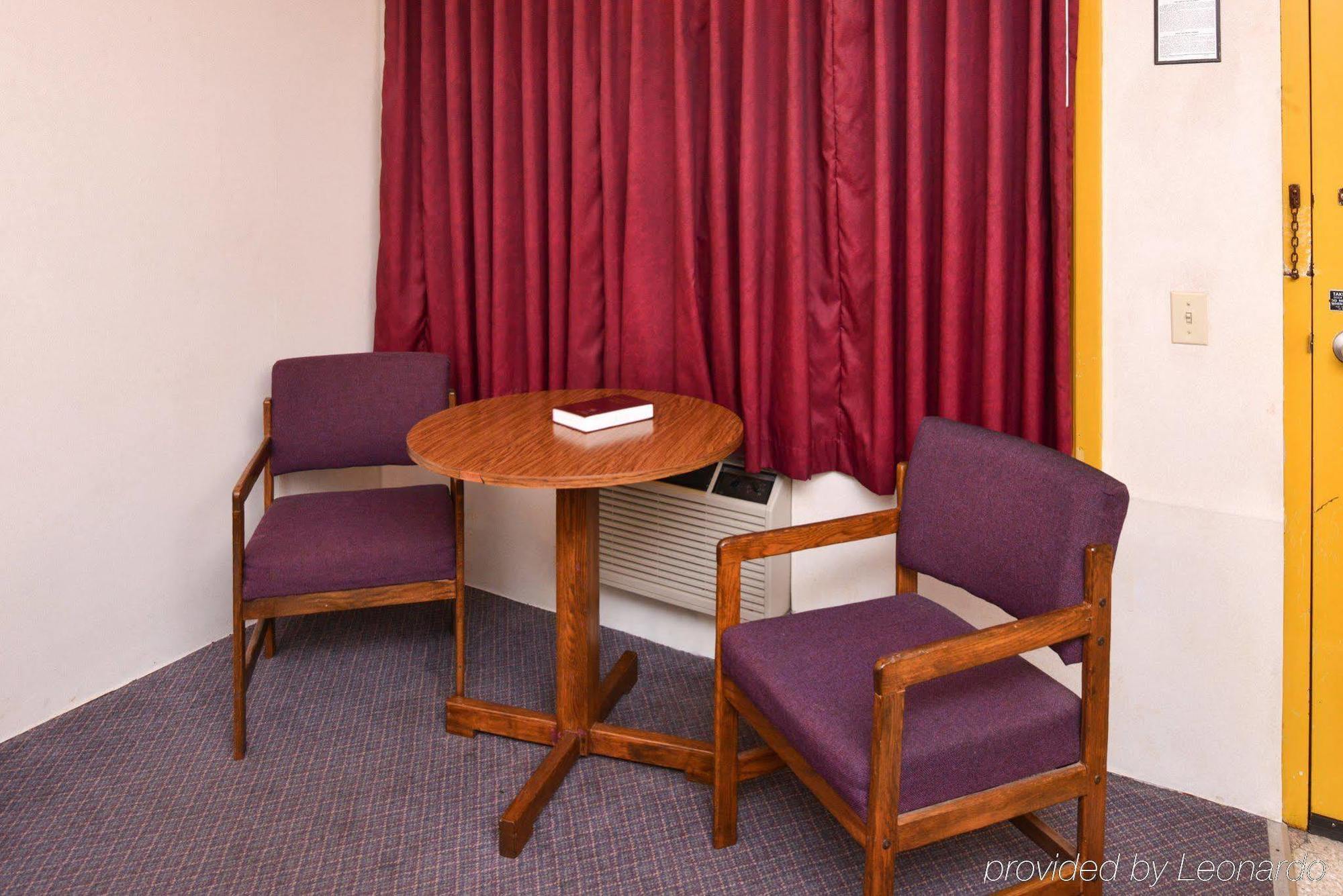 Red Carpet Inn North East Luaran gambar
