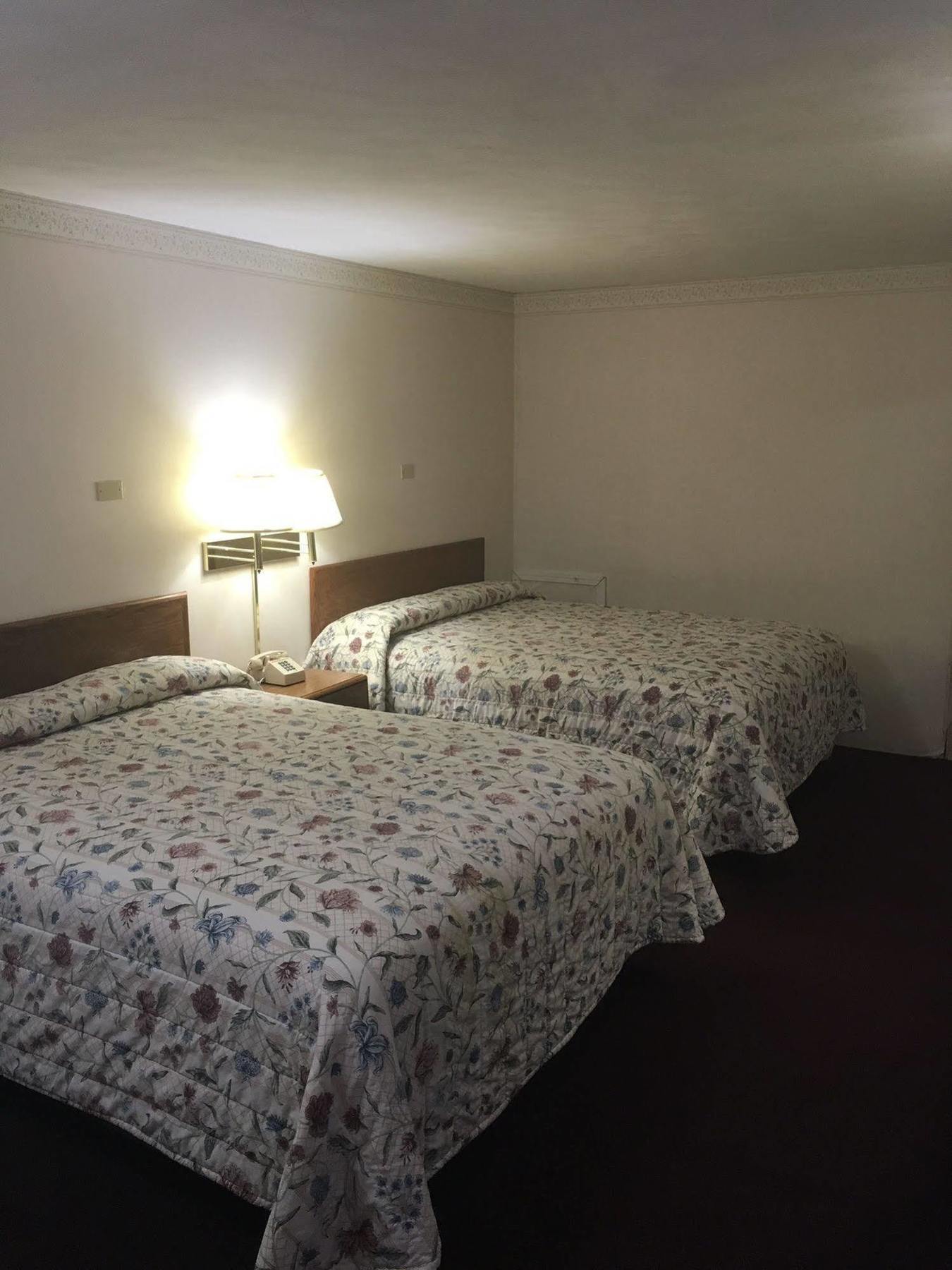 Red Carpet Inn North East Luaran gambar
